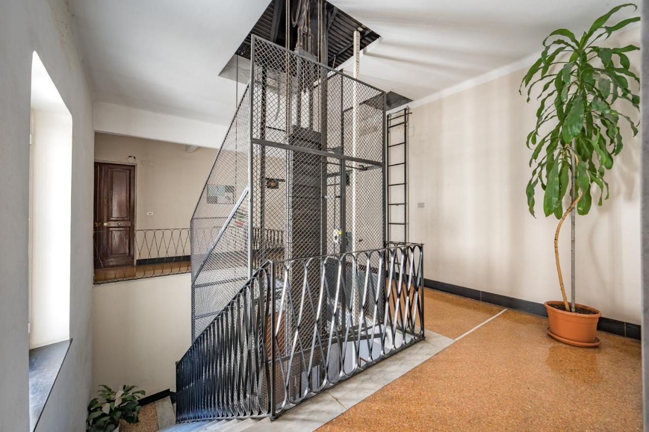 Апартаменти Joivy Penthouse Flat With Terrace Генуя Екстер'єр фото